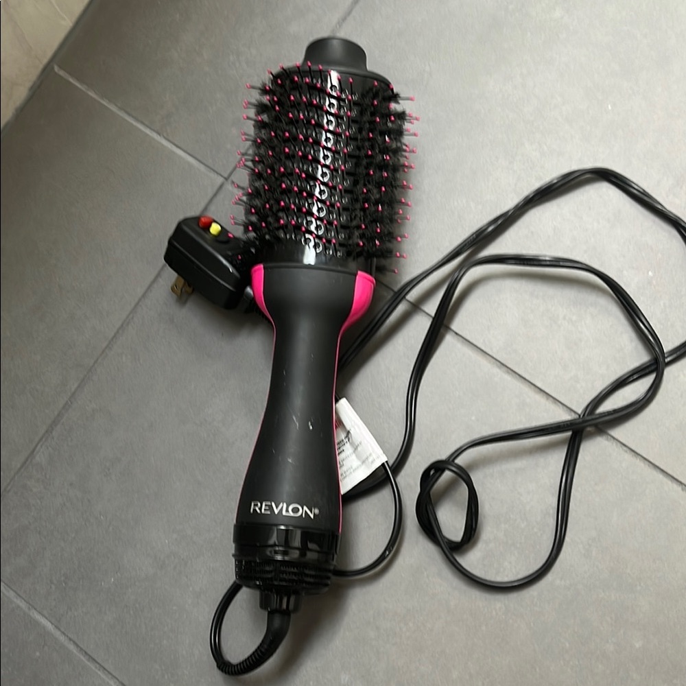 Revlon Black and Pink Hot Air Brush for Effortless Styling